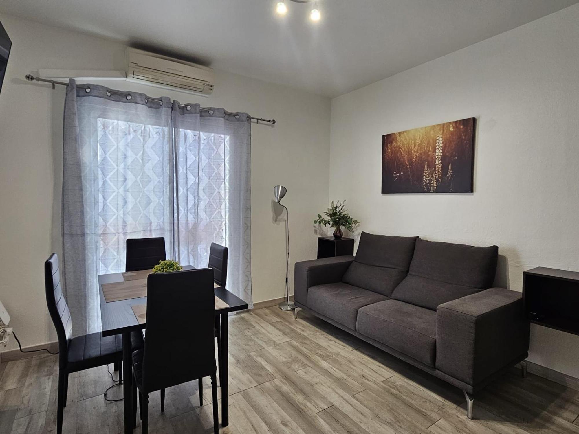 Apartamentos Sleep In Мадрид Экстерьер фото