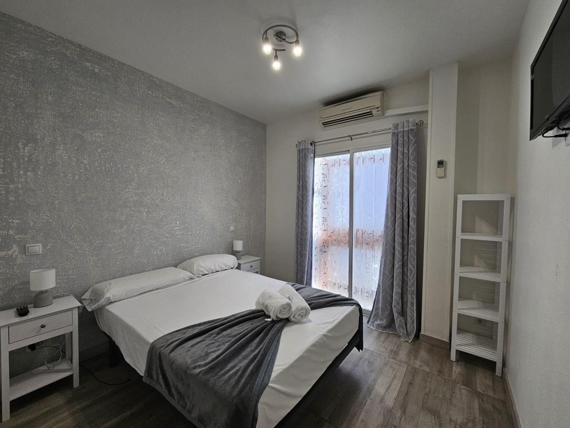 Apartamentos Sleep In Мадрид Экстерьер фото